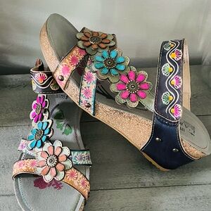 L'ATISTE Pink and Blue Artistic Platform Sandals